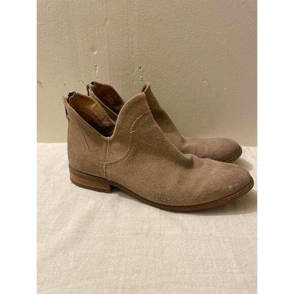 Born Women's Size 9‎ Booties Brown Suede Cowboy Style Distressed Boots Zipper - Picture 1 of 8